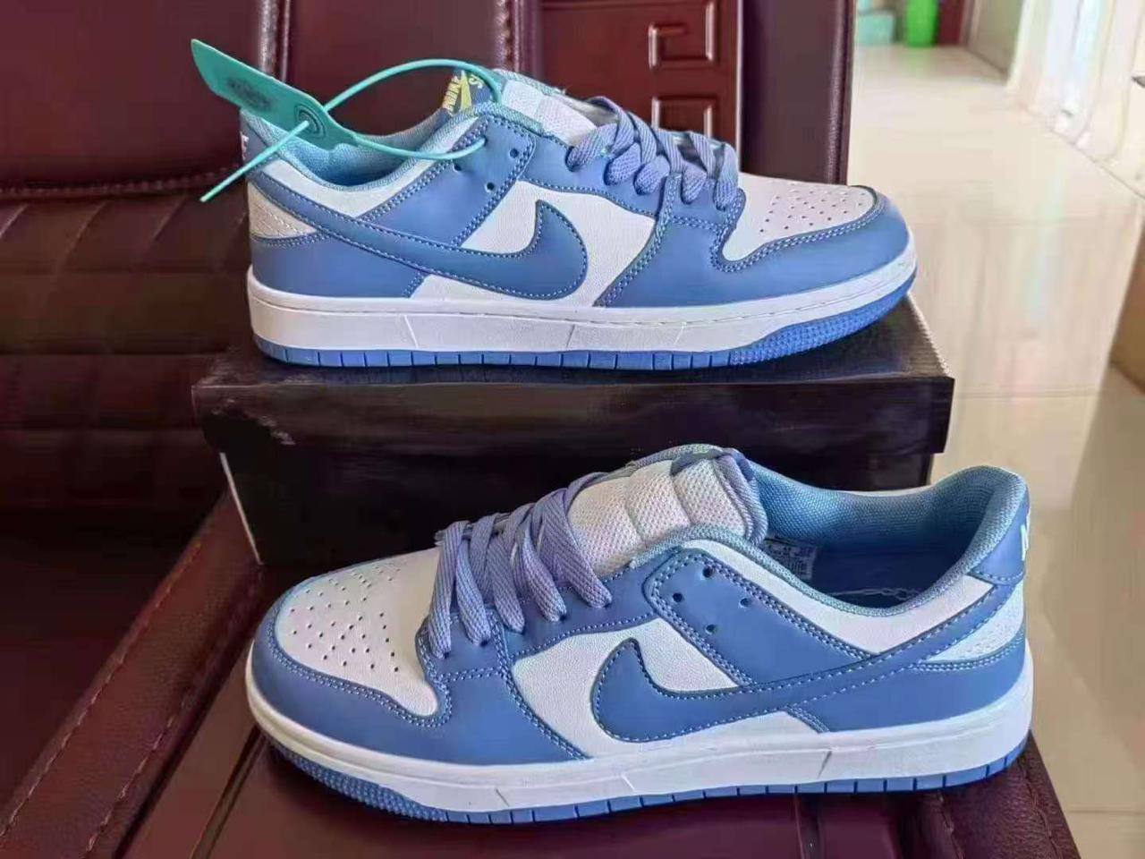Nike
Size 36-44
80 dhs🪙💕

Zain17
♥️♥️♥️