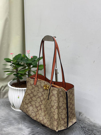 Coach
95 dhs✅

Zain244
♥️♥️♥️