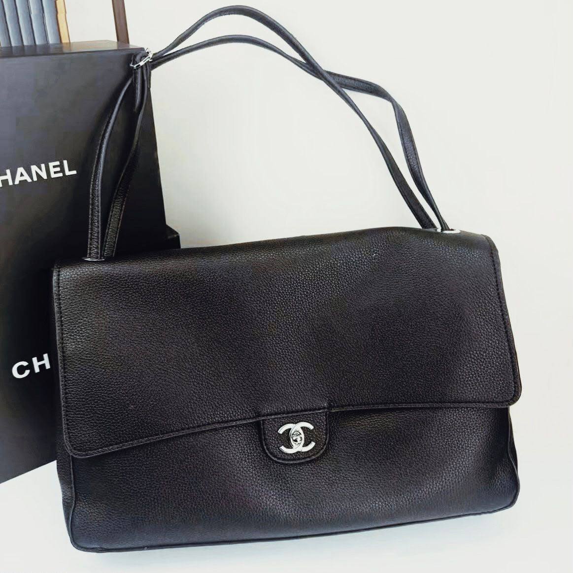 CHANEL 
COPY ONE
32cm
220 dhs✅

Zain295
♥️♥️♥️