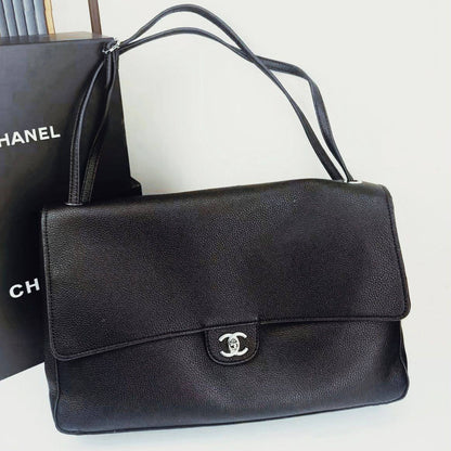 CHANEL 
COPY ONE
32cm
220 dhs✅

Zain295
♥️♥️♥️