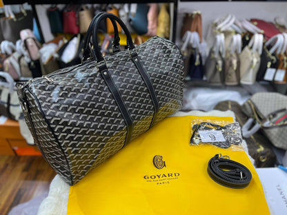 Lv - Gucci - Dior - Fendi - Prada - GOYARD 
Traveling Bag
Good Quality 
115 dhs❤️

Zain250
♥️♥️♥️