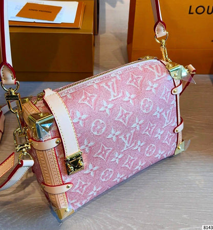 LOUIS VUITTON 
Lv

MASTER QUALITY 
280 dhs

Zain39
♥️♥️♥️