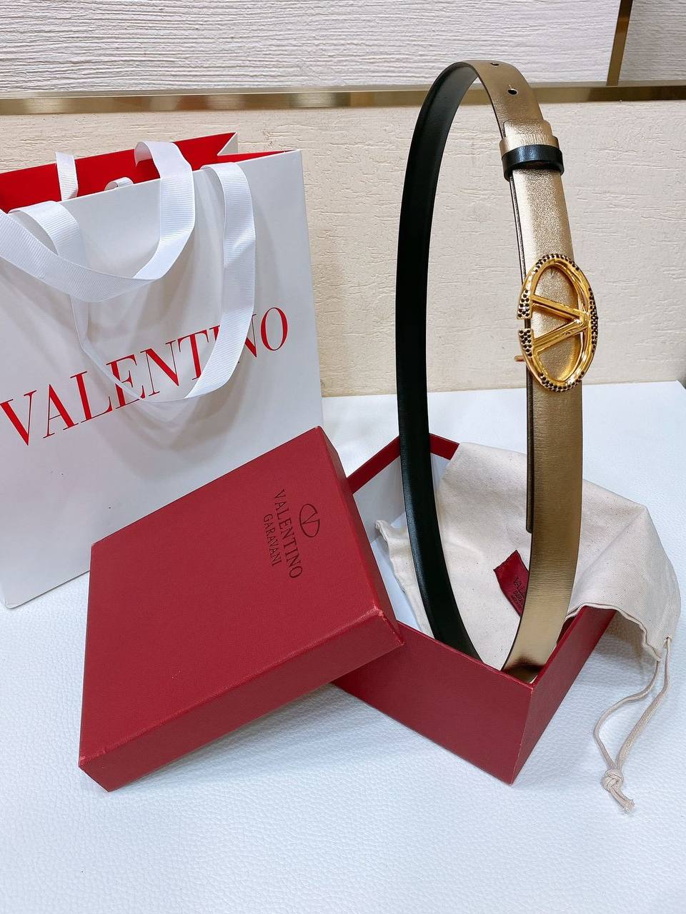 Valentino
*💕2.cm💕*
💞*Master quality*💞
280 dhs🪙🌺

Zain164
♥️♥️♥️