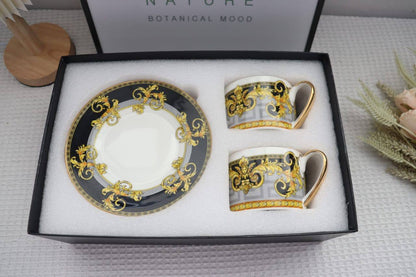 Branded mugs set

130 dhs 
set 4 pc 

with box🎁🎁🎁

Zain205
♥️♥️♥️