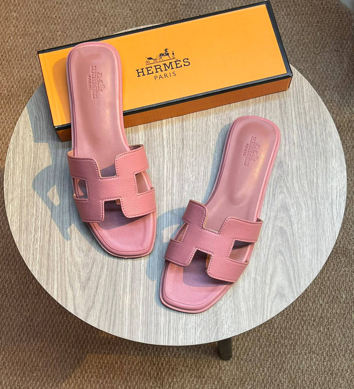 Hermes

36 to 41
75 dhs🇦🇪🇦🇪

Zain236
♥️♥️♥️