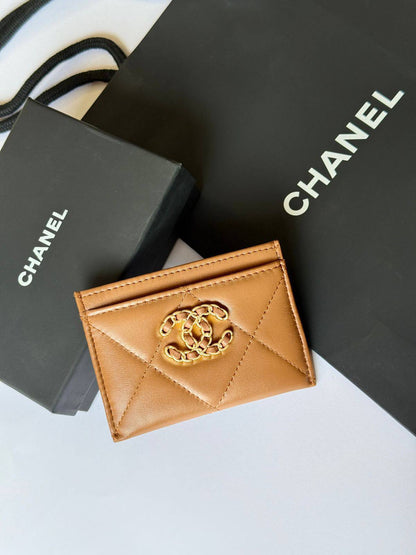 Chanel

Super Master

280 dhs🇦🇪🇦🇪

Zain275
♥️♥️♥️