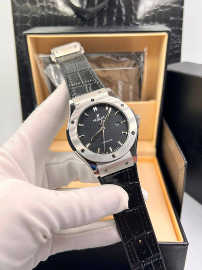 Hublot Master
260 dhs✅

Zain85
♥️♥️♥️