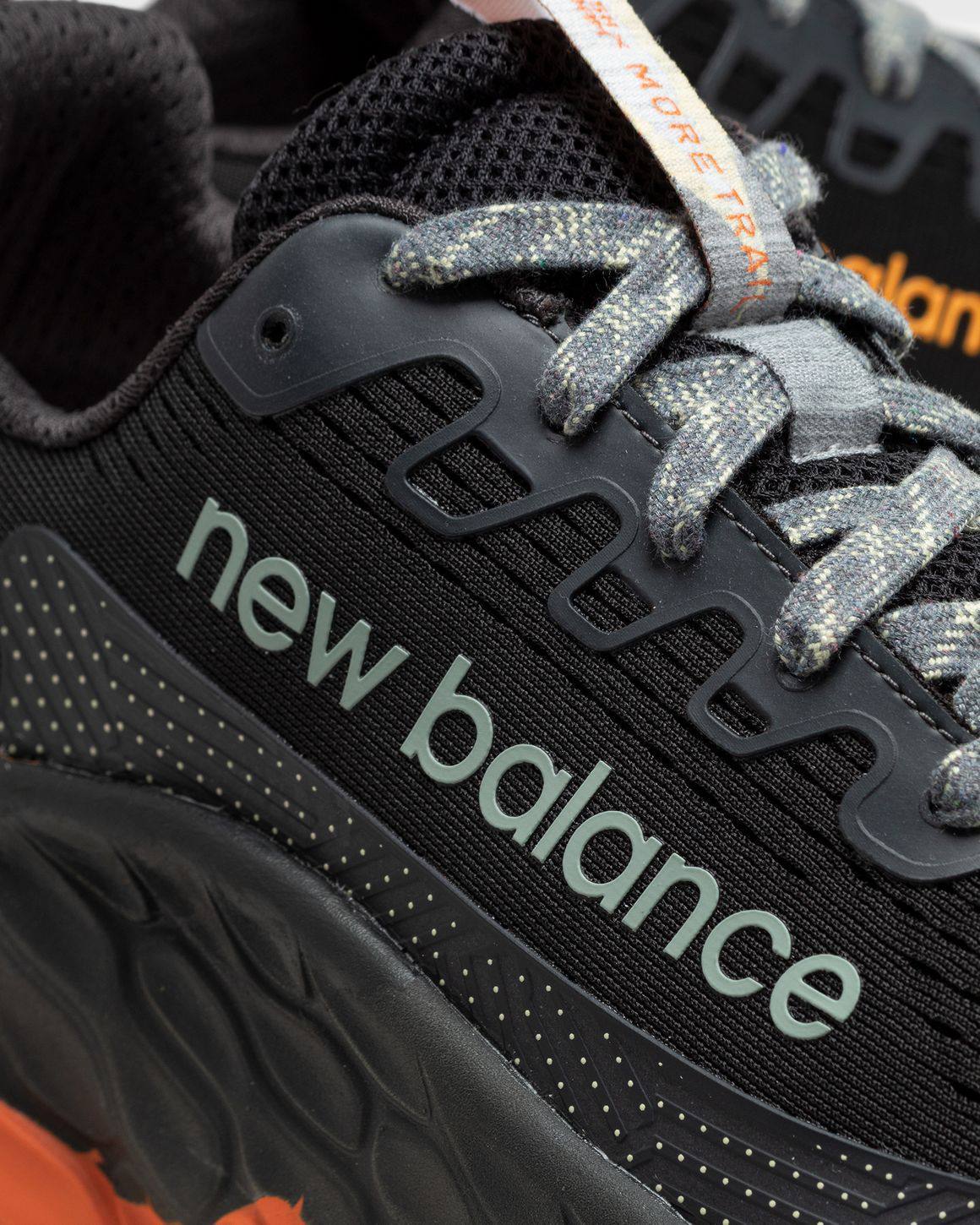 NEW BALANCE NB FRESH FOAM TRAIL MORE V3 'BLACK ORANGE ' 🖤
36-45 AVAILABLE 🤩
260 dhs✅

Zain242
♥️♥️♥️