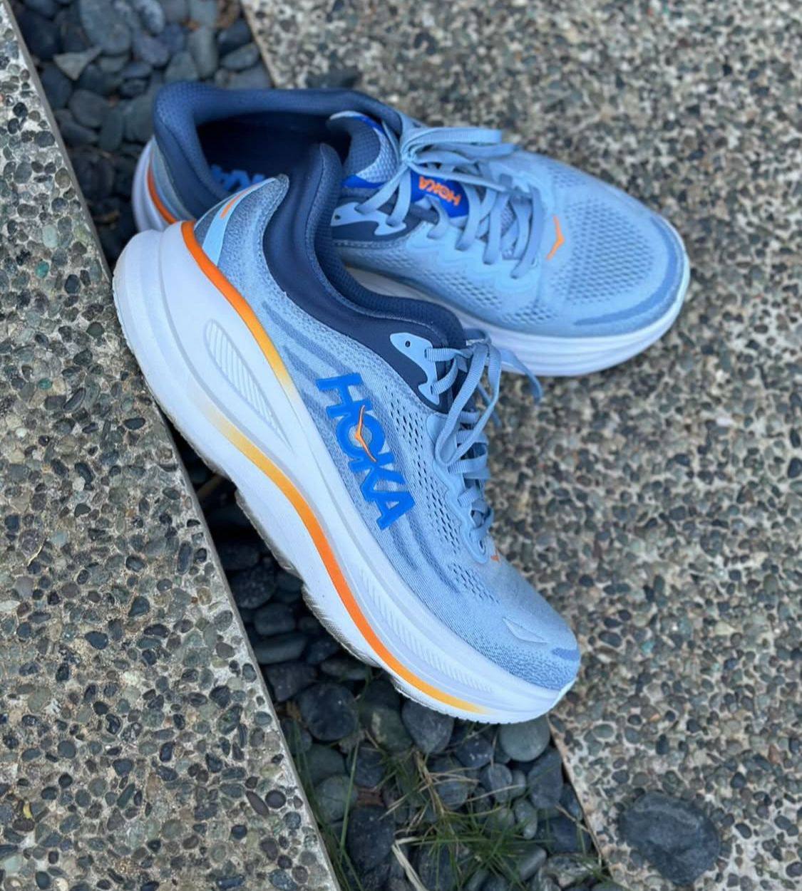 Hoka
Size 40-45⚡️
150 dhs🪙💕

Zain183
♥️♥️♥️