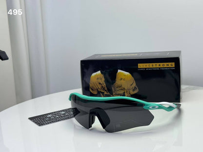 Sunglasses 

70 dhs🇦🇪🇦🇪

Zain182
♥️♥️♥️