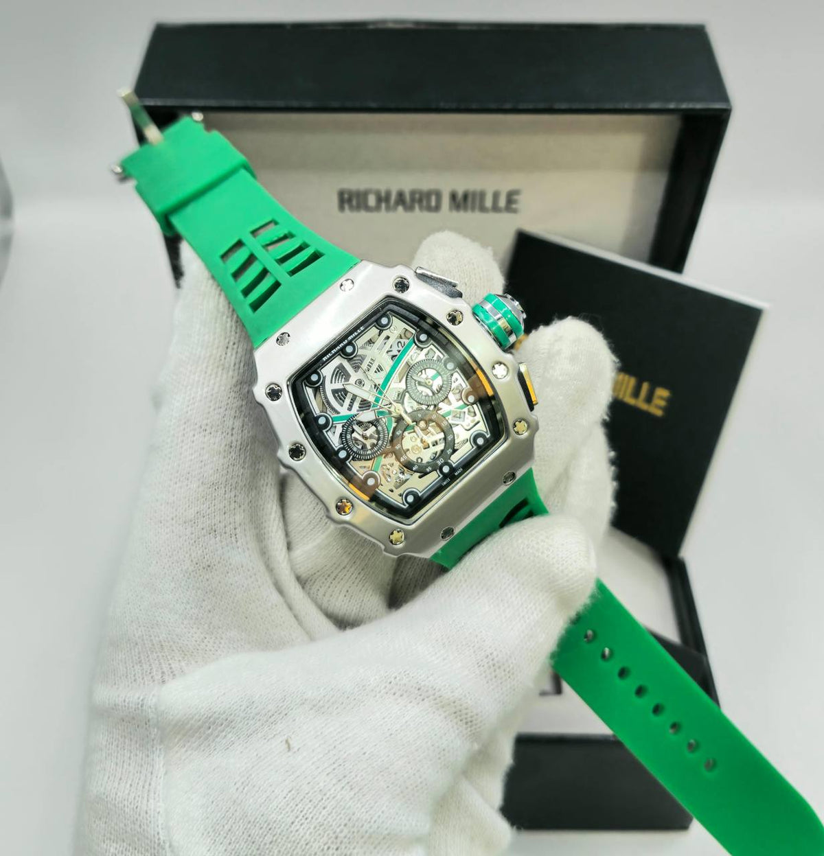 Richard mile 

chronograph working

110 dhs🇦🇪🇦🇪
Zain29
♥️♥️♥️