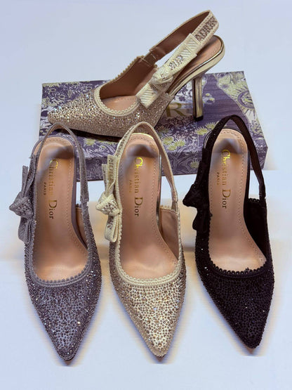 New Came😍

Dior Heel
115 dhs🇦🇪🇦🇪

Size:36-41

Withbox & paper Bag

Zain40
♥️♥️♥️