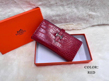 ʜᴇʀᴍᴇs WALLET
ɢᴏʟᴅ ʜᴀʀᴅᴡᴀʀᴇ
ᴡɪᴛʜʙᴏx
Crocs material
35 dhs💓

Zain56
♥️♥️♥️