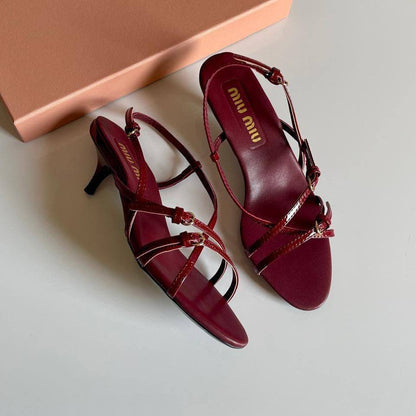 OFFER 😍
Limit Stock ⛔️⛔️
150 dhs🪙🌺
    Size 36-41 available 

Zain88
♥️♥️♥️