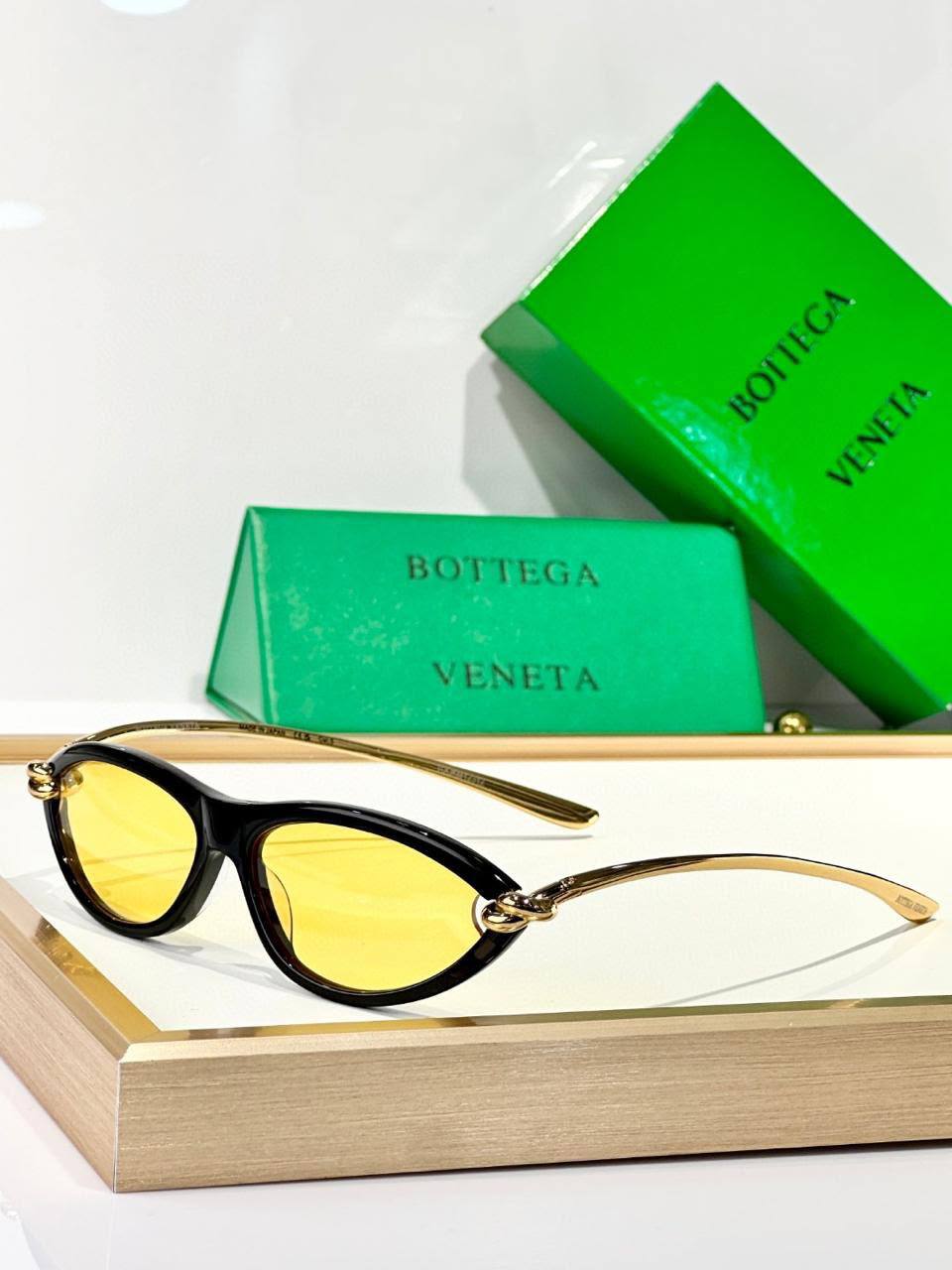 SUNGLASSES WOMEN
*MASTER QUALITY*
260 dhs✅

Zain202
♥️♥️♥️