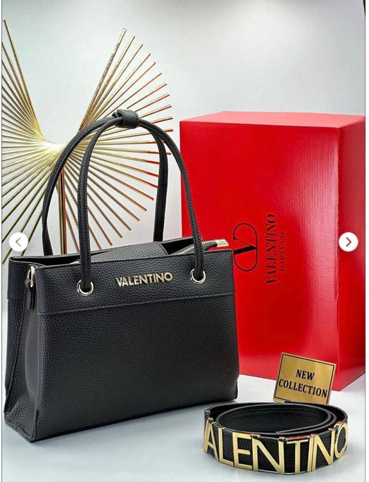 Valentino
115 dhs✅
high quality 
26cm

Zain26
♥️♥️♥️
