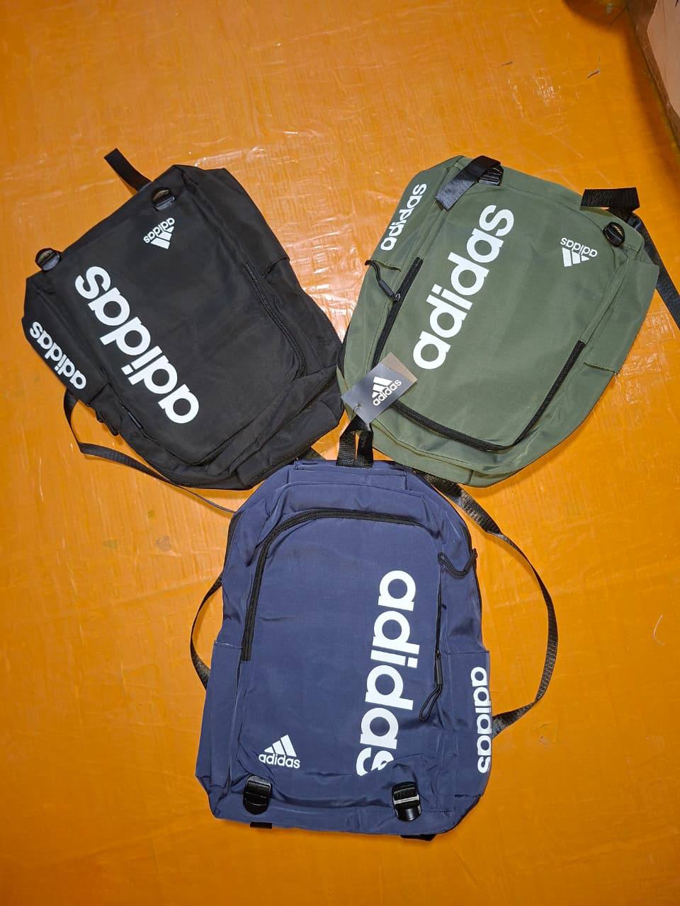 Backpacks
45 dhs✅
And. Gym bags 🎒

Zain27
♥️♥️♥️