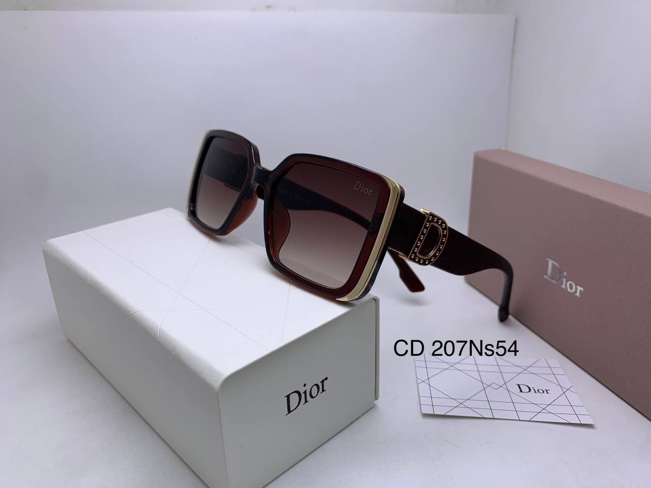 Dior
70 dhs✅

Zain126
♥️♥️♥️
