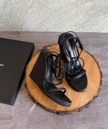 YSL

SuperMaster Quality 💯
560 dhs🇦🇪🇦🇪

Size: 36-41💥
Zain171
♥️♥️♥️