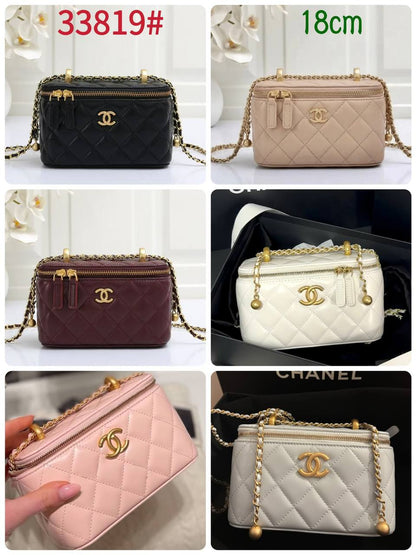 Chanel

High quality

With box 

100 DHS🇦🇪🇦🇪🇦🇪

Zain50
♥️♥️♥️