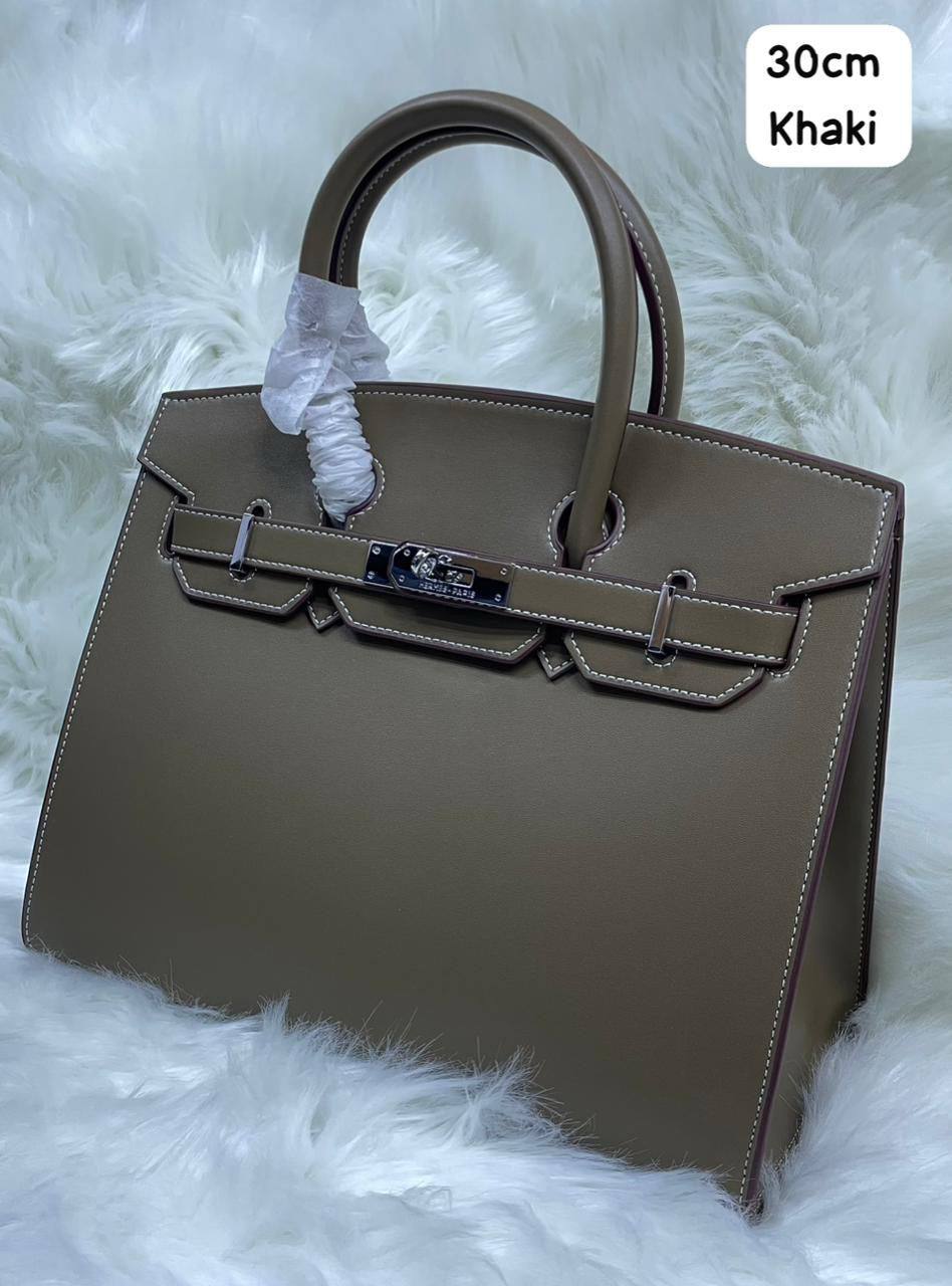 Hermes
110 dhs✅
30CM

Zain72
♥️♥️♥️