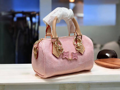 Master Bags 
New Stock
For Price 👇 WTSP Text Zain 0568585901

Zain134
♥️♥️♥️