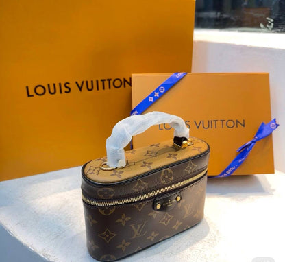 LV

90 dhs💓

with box
🎁🎁🎁

Zain07
♥️♥️♥️