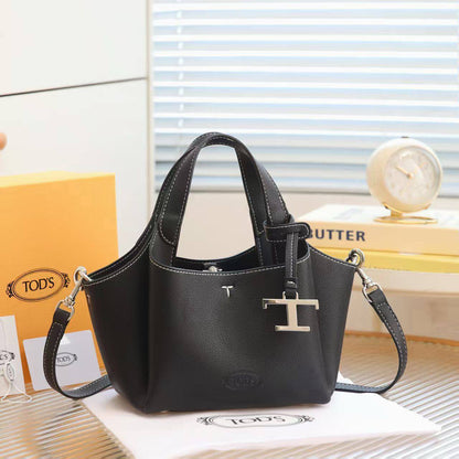 TODS 

90 dhs✅

with box
🎁🎁🎁

Zain90
♥️♥️♥️