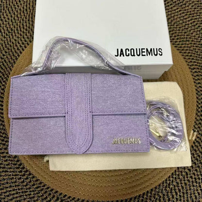 Jacquemus
110 dhs🪙🌨️
size：22CM
Good quality 

with box
🎁🎁🎁

Zain35
♥️♥️♥️