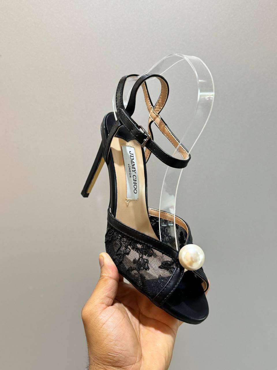 JIMMY CHOO

SIZE 36-41
120 dhs🇦🇪🇦🇪

Zain21
♥️♥️♥️