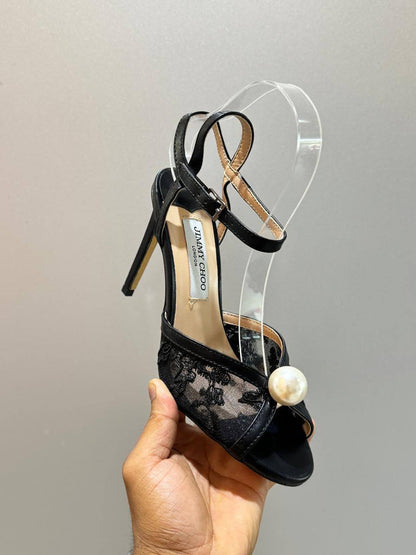 JIMMY CHOO

SIZE 36-41
120 dhs🇦🇪🇦🇪

Zain21
♥️♥️♥️