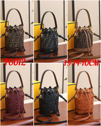 FENDI 
GOOD QUALITY 💯
90 dhs🗽

WITH BOX 📦
🎁🎁🎁

Zain28