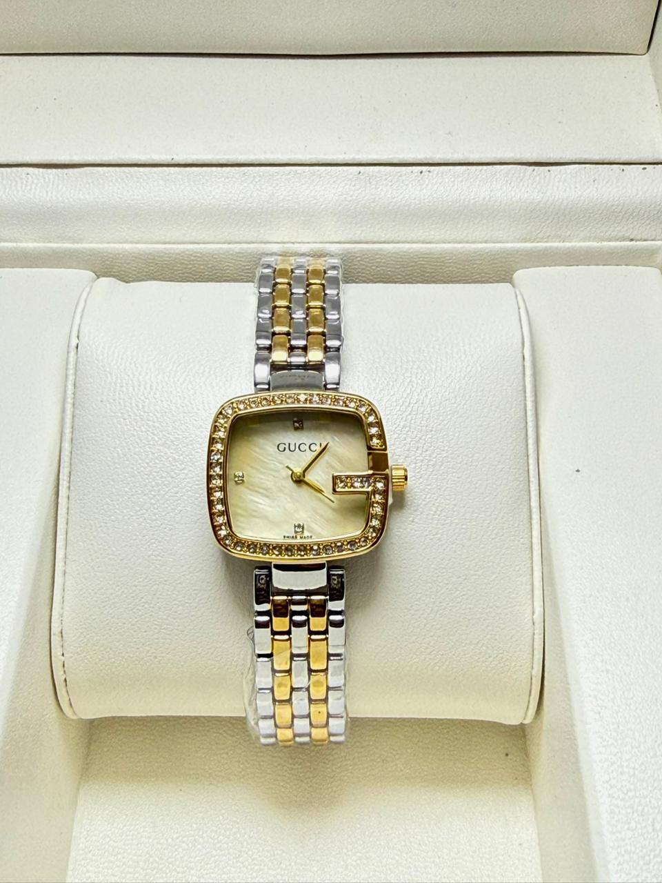 Gucci Ladies
55 dhs🪙🌨️

Zain29
♥️♥️♥️