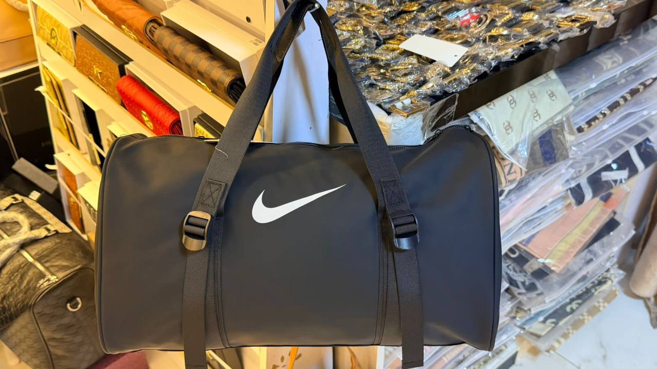 Adidas - Nike Travel Bag
70 dhs🪙🌺

Zain200
♥️♥️♥️