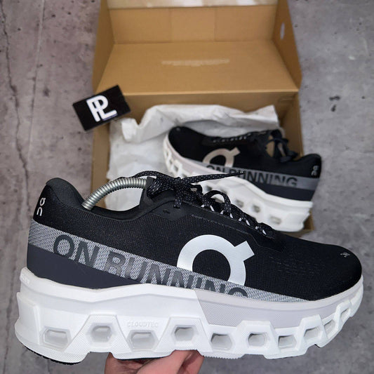 ON Cloud monster 2 ‘black’🖤
36 to 45 AVAILABLE 🤩
230 dhs🪙🌨️

Zain242
♥️♥️♥️