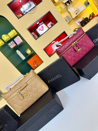 Chanel

80 dhs

Zain31
♥️♥️♥️

Zc