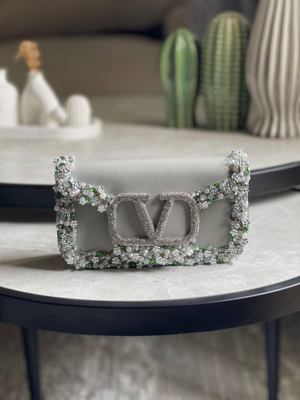 VALENTINO ✨
Size:19Cm 💥
Available original box 📦 
With full packing 🎀🎀
Super high quality 💥💥
For Price 👇 WTSP Text Zain 0568585901

Zain283
♥️♥️♥️