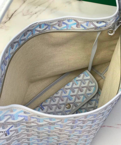 GOYARD 
Hobo Boheme PM Bag✅*
*Size 32 cm*
For Price 👇 WhatsApp✅
0568585901 
0507557372
0552275751 Owner Zain 👌

Zain274
♥️♥️♥️