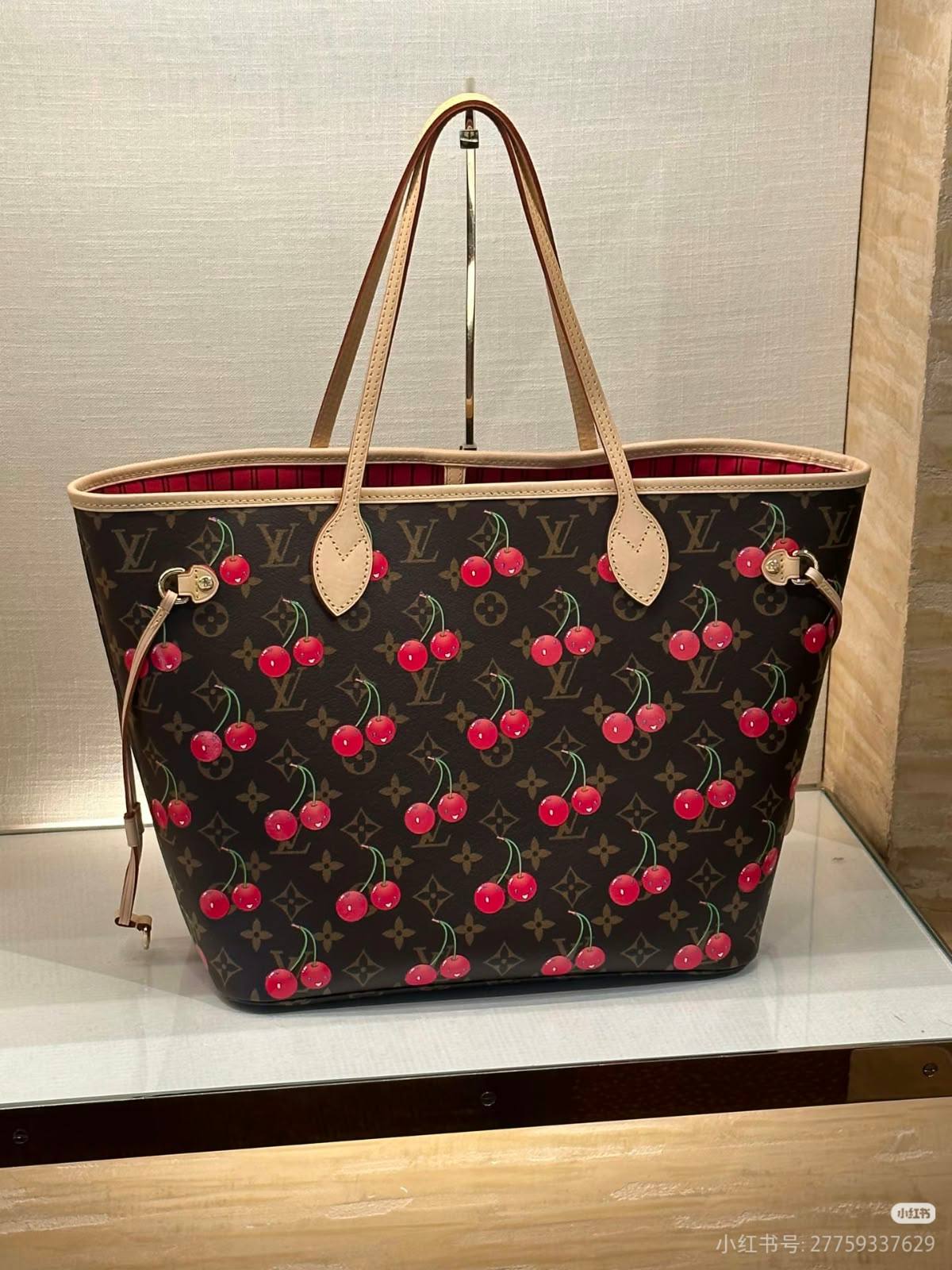 LV

230 dhs🇦🇪🇦🇪

Zain10
♥️♥️♥️