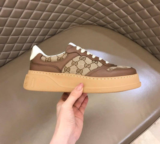 GUCCI 
☘️ *SIZE  36  to 42 ☘️                                                                                                       
280 dhs✅

Zain224
♥️♥️♥️