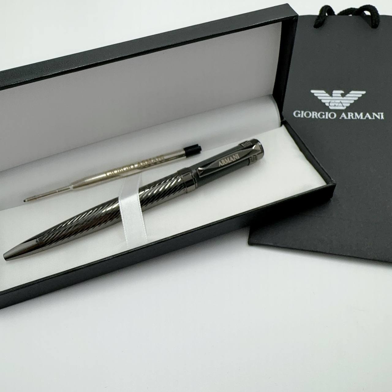 Pen
55 dhs💓

Zain273
♥️♥️♥️