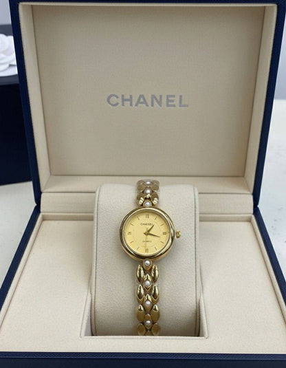 CHANEL 🆕 LADIES 
GOOD QUALITY 💯
60 dhs🪙💚

Zain133
♥️♥️