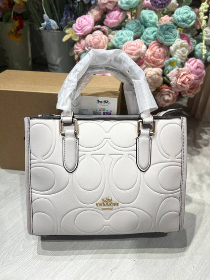 COACH 
24cm 
with box
🎁🎁🎁

110 dhs🇦🇪

Zain44
♥️♥️♥️