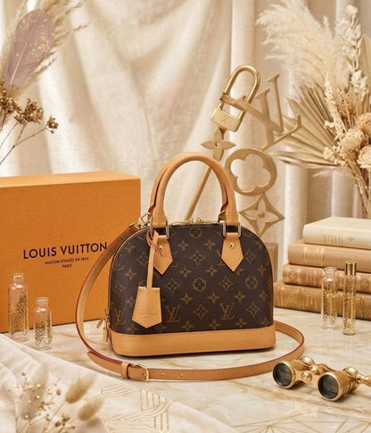 LV
Alma monogram
Gold Hardware
With Long Belt Strap
With BOX
🎁🎁🎁

Size : 25 cm

100 dhs✅

Zain239
♥️♥️♥️