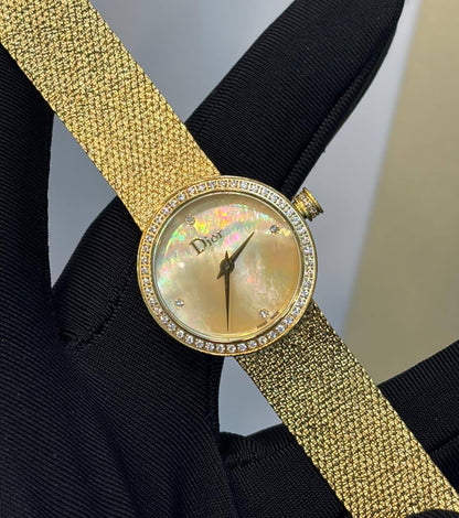 Dior watch for ladies 
good quality with stone 
250 dhs🗽

Zain59
♥️♥️♥️