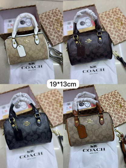 🎉 Offer 🎊  Coach Rowan
High quality +🎁
Size : 19 * 13 cm
60 dhs🪙🌨️

with box 🎁

Zain115
♥️♥️♥️