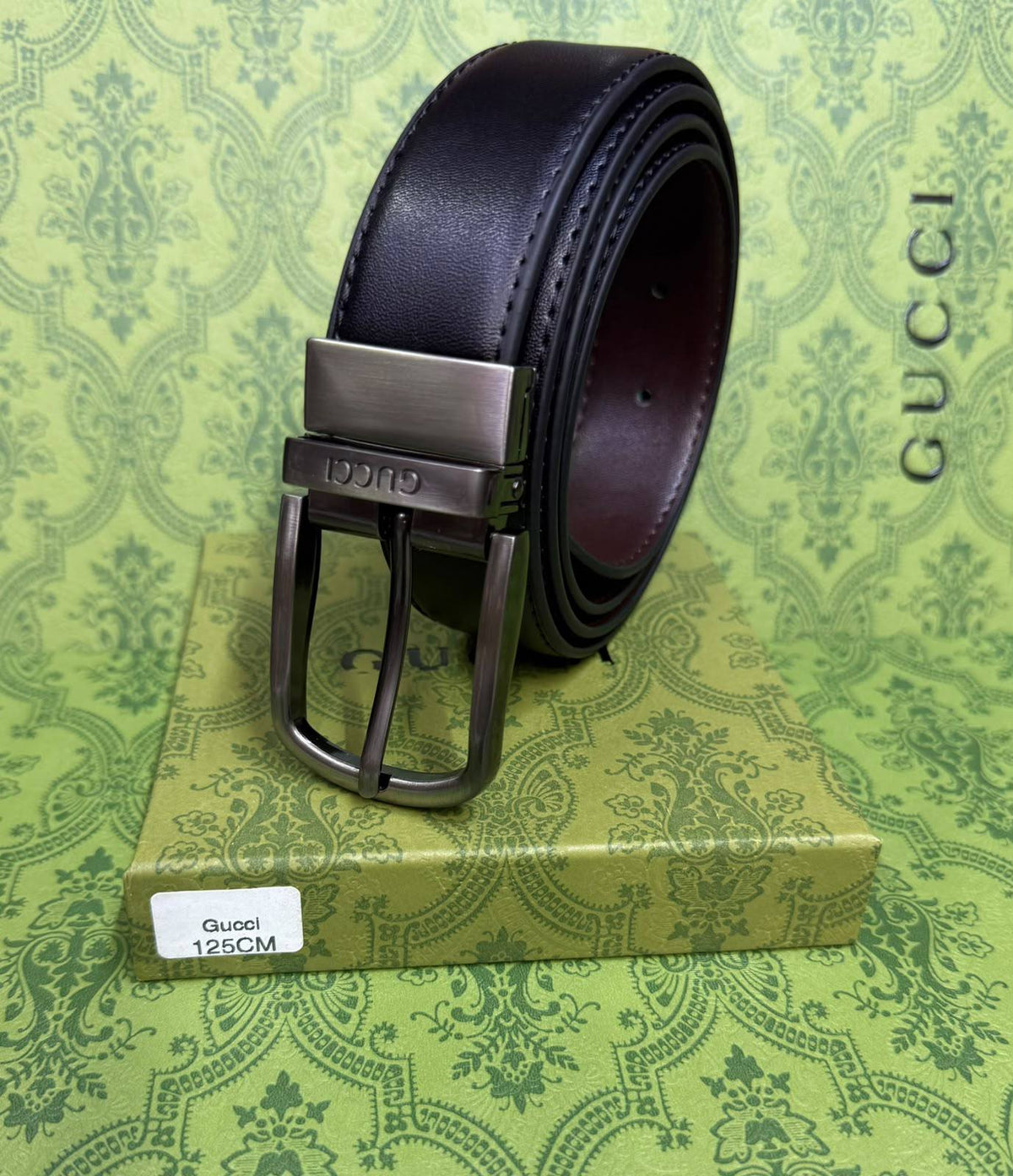Men belts

With box 
50 dhs🇦🇪🇦🇪🇦🇪

Zain93
♥️♥️♥️