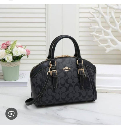 COACH 
GOOD QUALITY 
110 dhs❣️

Zain200
♥️♥️♥️