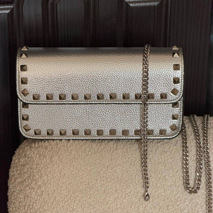 Valentino 


230 dhs

Zain134
♥️♥️🇦🇪