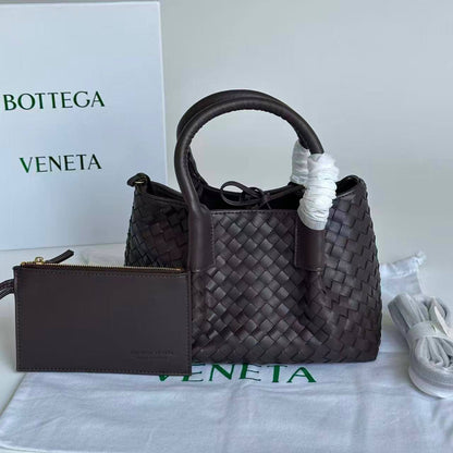 Bottega 
   23 Cm 
340 dhs🪙🌨️
Good Quality

Zain131
♥️♥️♥️